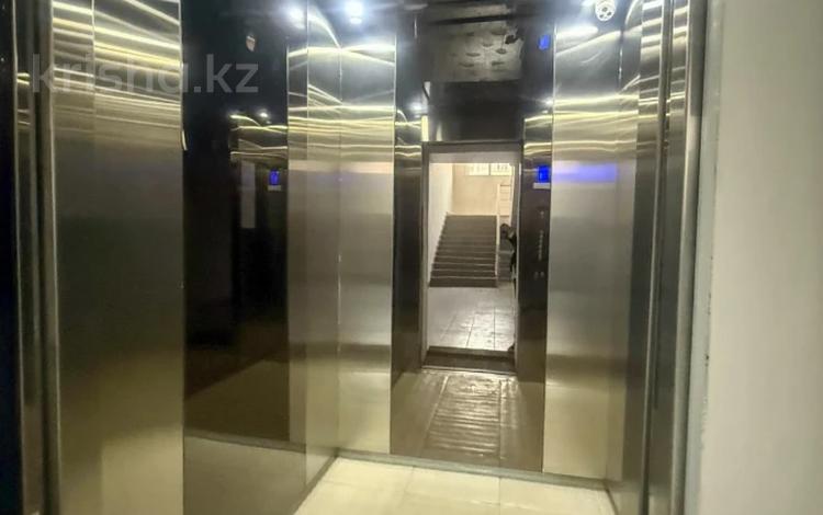 4-комнатная квартира · 200 м² · 4/5 этаж, Каратал 45а за 140 млн ₸ в Талдыкоргане — фото 2