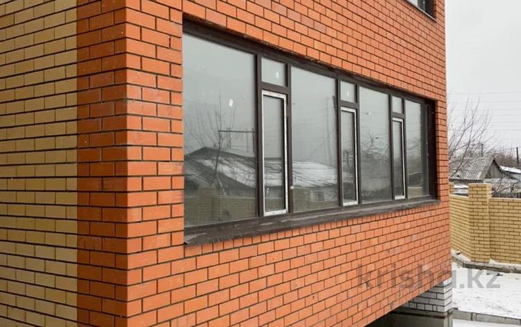 3-комнатная квартира · 95.1 м² · 2/9 этаж, Джамбула 1 за ~ 36.6 млн 〒 в Семее — фото 2