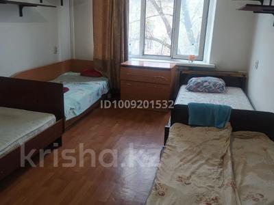 4 комнаты · 89 м² · 4 этаж, мкр Аксай-3А, Толе би 38 — Момышулы за 33 000 ₸ в Алматы, Ауэзовский р-н