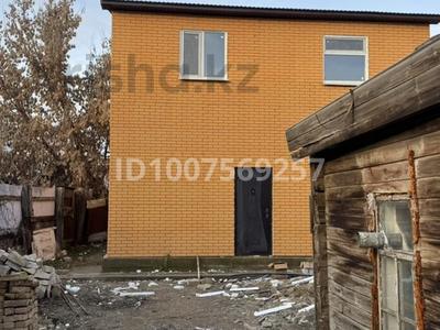 Отдельный дом · 8 комнат · 350 м² · 5 сот., Жунисова 55 — Кирова за 46 млн 〒 в Уральске