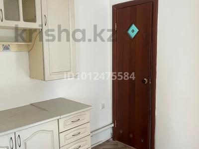 2-комнатная квартира · 65 м², мкр 12, Актюбсельмаш-11 27 — СТО АКСУНКАР артқы жақтарында орналаскан за 80 000 〒 в Актобе