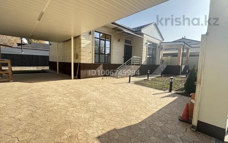 Отдельный дом · 4 комнаты · 186.4 м² · 5.7 сот., мкр Калкаман-2, Мкр Калкаман-2 улица Молдабекова 35 за 143 млн 〒 в Алматы, Наурызбайский р-н — фото 2