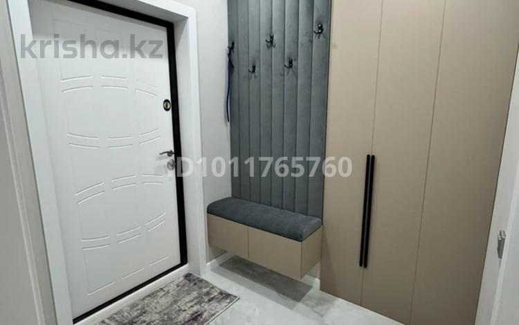 2-комнатная квартира · 60 м² · 9/12 этаж, мкр Дарабоз 83 за 22 000 ₸ в Алматы, Алатауский р-н — фото 2