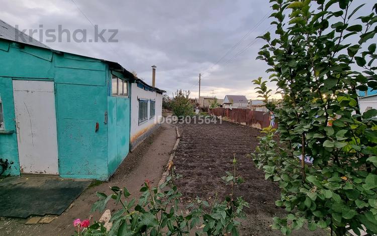 Часть дома · 3 комнаты · 57 м² · 6 сот., Әуезова 33/3 — Пригородный-1 за 12 млн 〒 в Актобе — фото 2