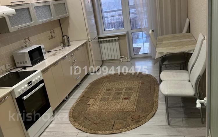 2-бөлмелі пәтер · 79.4 м² · 16/16 қабат, Юго-Восток ш/а. 40 — Парк победы, бағасы: 36 млн ₸ в Караганде, Казыбек би р-н — фото 2