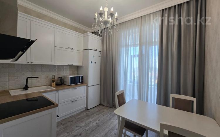 1-комнатная квартира · 37 м² · 5 этаж, Кабанбай батыр 5/3 за 300 000 ₸ в Астане — фото 2