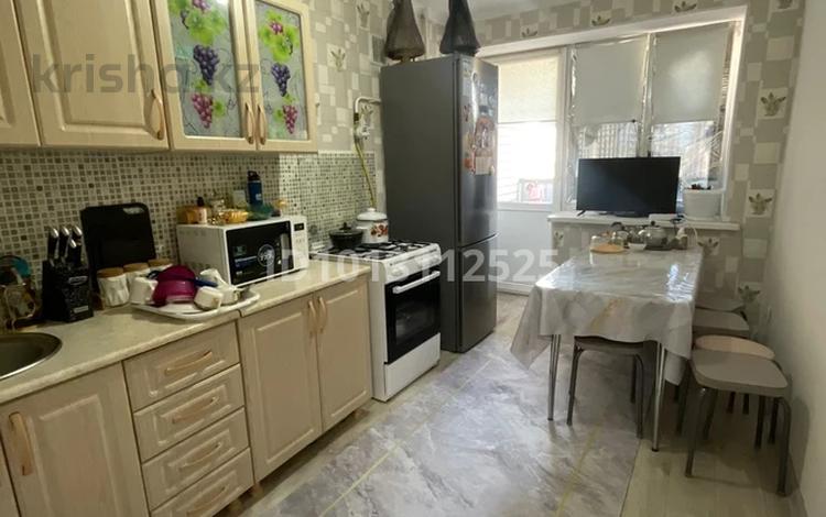 1-комнатная квартира · 40 м² · 6/9 этаж, мкр Нурсая, таумаш жұмагалиев за 13.5 млн ₸ в Атырау — фото 2