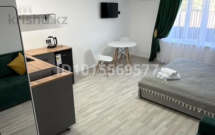 1-комнатная квартира · 55 м² · 1 этаж, Барковский 175 за 15 000 ₸ в Балхаше — фото 2