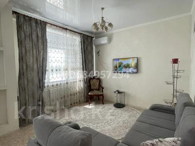 2-комнатная квартира, 74 м², 6/9 этаж по часам, Каратал за 2 500 〒 в Талдыкоргане, Каратал
