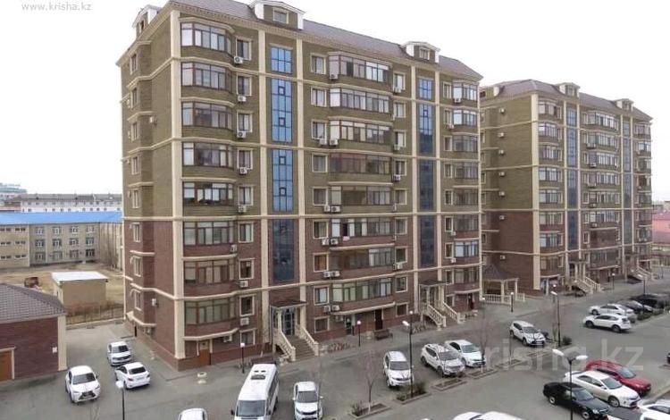 2-комнатная квартира · 80 м² · 4/9 этаж, Уалиханова 21 за 400 000 ₸ в Атырау — фото 2