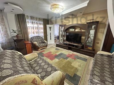3-комнатная квартира · 46 м² · 5/5 этаж, Найманбаева 159 159 — Сзади Park city слева от блинка в новом Арбате за 17 млн ₸ в Семее