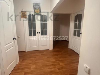 3-комнатная квартира · 64 м² · 1/5 этаж, Мыңбұлақ, 9 микрорайон 53 — Брак и семья за 20 млн 〒 в Таразе