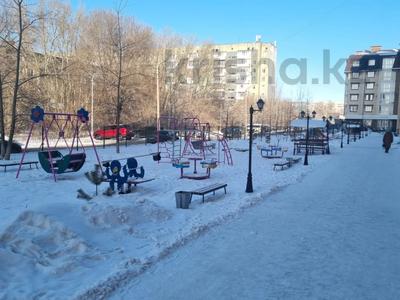 2-комнатная квартира · 56 м² · 7/10 этаж, мкр Юго-Восток, Сарыарка 6 за 27.4 млн ₸ в Караганде, Казыбек би р-н