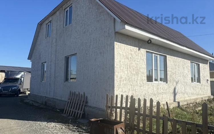 Отдельный дом · 3 комнаты · 181.1 м² · 10 сот., Достык 19 за 34 млн 〒 в Талапкер  — фото 2