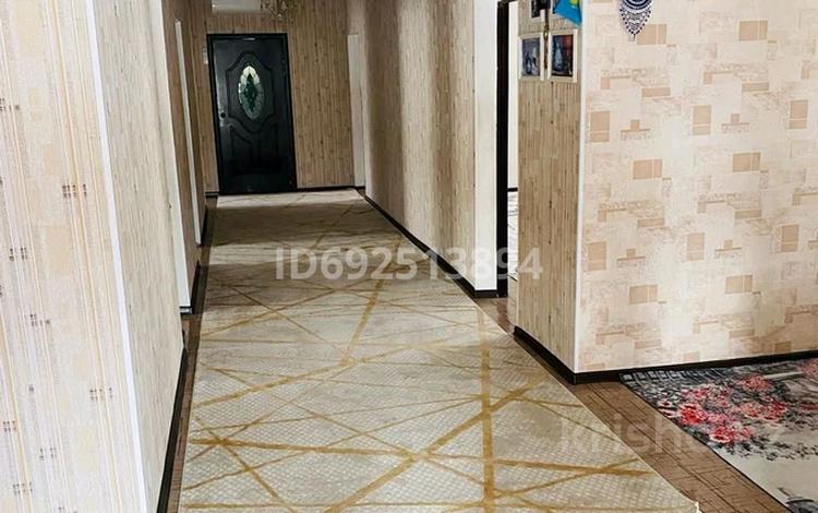 Отдельный дом · 5 комнат · 200 м² · 6 сот., Женис 329 — Остановка Наби магазин. Аптека. за 19 млн ₸ в Атамекене — фото 2