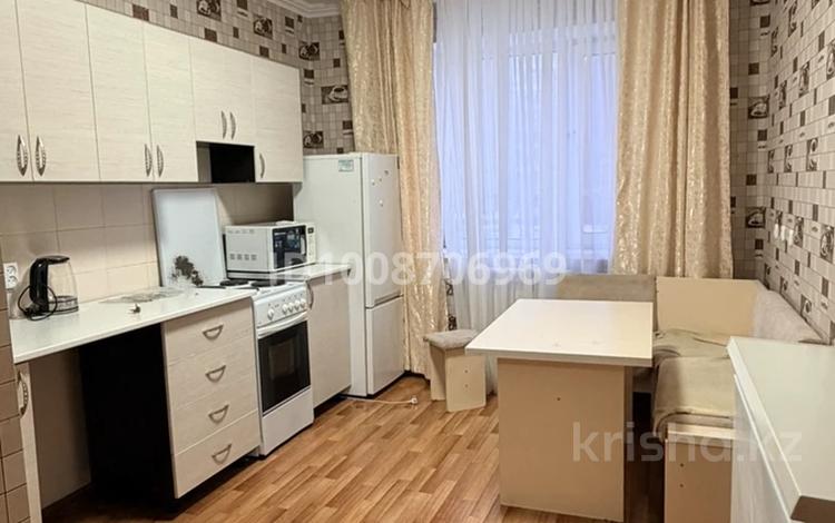 2-комнатная квартира · 65 м² · 2/16 этаж, мкр Юго-Восток, Шахтеров 52 — Шахтеров 52 за 250 000 ₸ в Караганде, Казыбек би р-н — фото 7