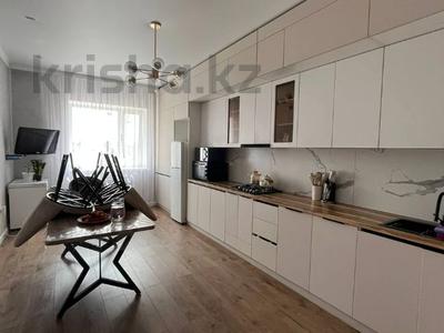 2-бөлмелі пәтер · 80 м² · 4/5 қабат, Алтын орда ш/а., бағасы: 27.5 млн ₸ в Актобе, мкр. Алтын орда