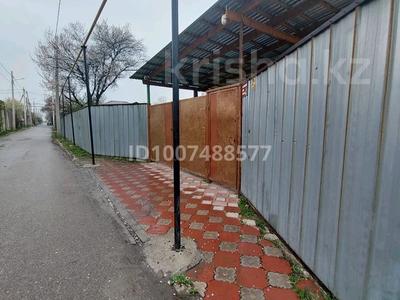 Дача · 2 комнаты · 28 м² · 7.35 сот., жилой массив Кайнар Булак, Заводская 19 — Старая конечная в сторону оврага за 13 млн 〒 в Шымкенте, Абайский р-н