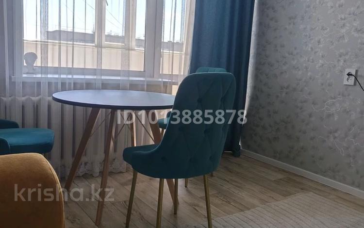3-бөлмелі пәтер · 70 м² · 9/10 қабат, Центр Кабанбай батыра 42 — Центр, бағасы: 36 млн ₸ в Семее — фото 2