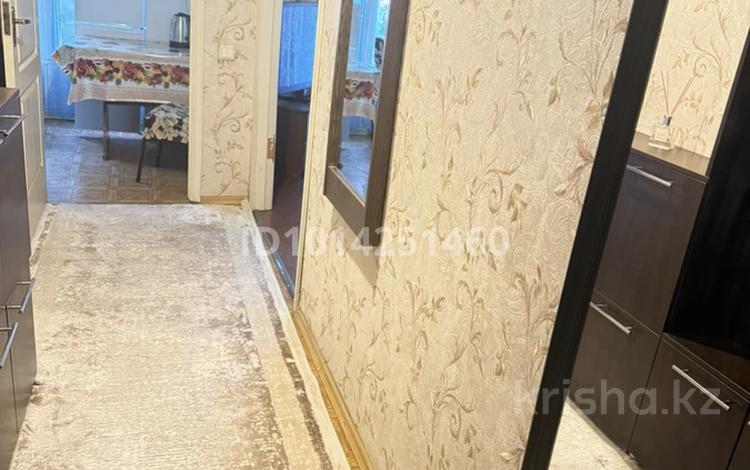 2-комнатная квартира · 48 м² · 2/4 этаж, Аблай Хана 7 за 250 000 ₸ в Алматы, Медеуский р-н — фото 2