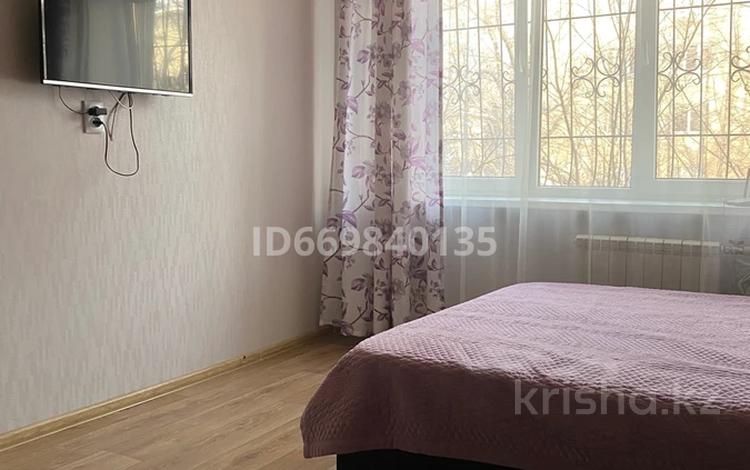 1-комнатная квартира · 40 м² · 1/4 этаж, Тимирязева 81 за 13 000 〒 в Алматы, Бостандыкский р-н — фото 39