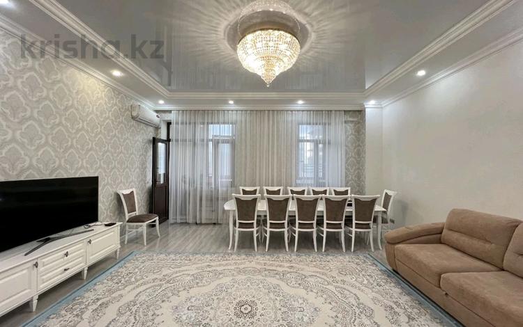 4-комнатная квартира · 160 м² · 7/11 этаж, 16-й мкр 38 за 60 млн 〒 в Актау — фото 2