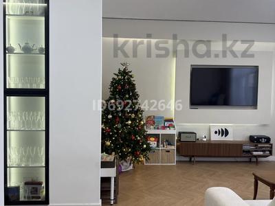 4-бөлмелі пәтер · 137 м², мкр Думан-1, Сабыра Рахимова — Сабыра Рахимова, бағасы: 86 млн 〒 в Алматы, Медеуский р-н