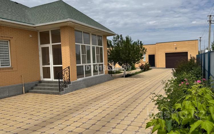 Отдельный дом · 4 комнаты · 150 м² · 9 сот., мкр Самал, Адгама Каримова 9 за 75 млн ₸ в Атырау — фото 41
