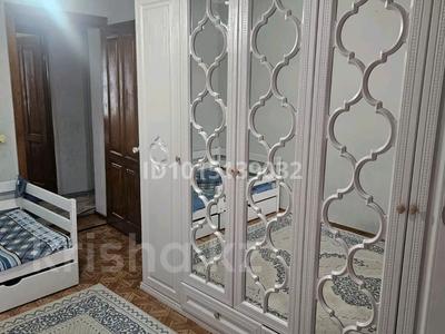 5-комнатная квартира · 90 м² · 10/10 этаж, Казахстан — ADK торговый дом,Микен ,прямо в центре за 300 000 ₸ в Усть-Каменогорске, Ульбинский