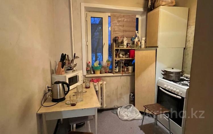3-комнатная квартира · 47 м² · 3/5 этаж, Майкудук, 15й микрорайон за 9 млн ₸ в Караганде, Алихана Бокейханова р-н — фото 9