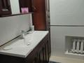 Отдельный дом · 8 комнат · 200 м² · 5 сот., Акын Сара — Кабанбай батыра за 125 млн 〒 в Талдыкоргане — фото 6