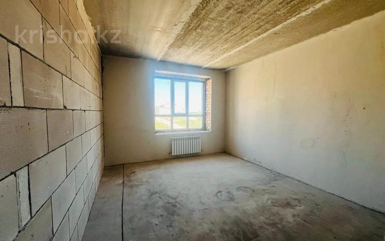 2-бөлмелі пәтер · 63.9 м² · 3/6 қабат, Голубые пруды ш/а., бағасы: 24.5 млн ₸ в Караганде, Алихана Бокейханова р-н — фото 2