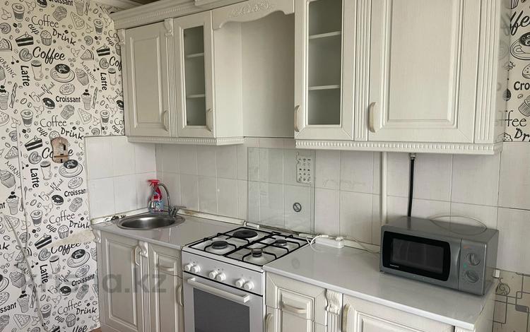 2-бөлмелі пәтер · 54 м² · 10/10 қабат, байсалыкова 65, бағасы: 18 млн ₸ в Семее — фото 3