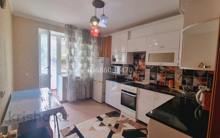 1-комнатная квартира · 34.5 м² · 1/4 этаж, Казыбек би 5/2 — Казыбек би за 170 000 ₸ в Усть-Каменогорске, Ульбинский — фото 2
