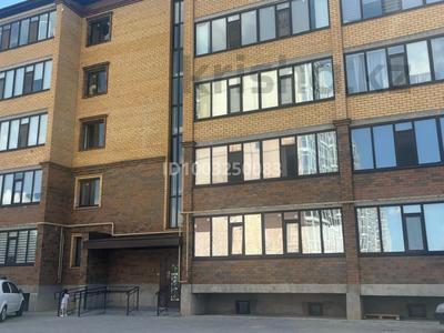 3-комнатная квартира · 81 м² · 1/5 этаж, мкр. Зачаганск пгт, Мурата Монкеулы 115/2 за 35 млн ₸ в Уральске