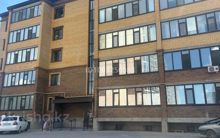 3-комнатная квартира · 81 м² · 1/5 этаж, мкр. Зачаганск пгт, Мурата Монкеулы 115/2 за 35 млн ₸ в Уральске — фото 15