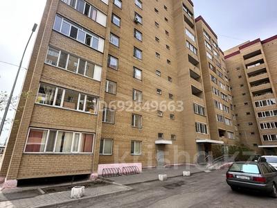 2-комнатная квартира, 74 м², 4/10 этаж, Ермекова 106/2 за 25 млн 〒 в Караганде, Казыбек би р-н
