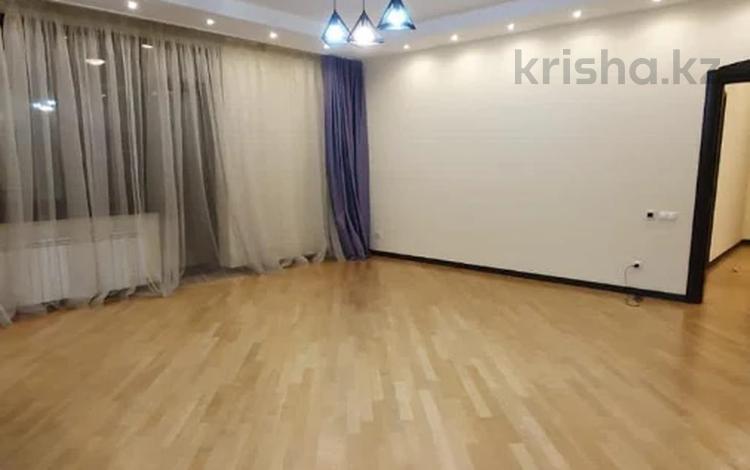 4-комнатная квартира · 220 м² · 4/6 этаж, Рахмадиева за 165 млн ₸ в Алматы — фото 35