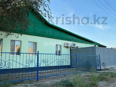 Отдельный дом · 5 комнат · 220 м² · 16 сот., Нысанбаева — Гарифолла Курмангалиев за 45 млн 〒 в Атырау