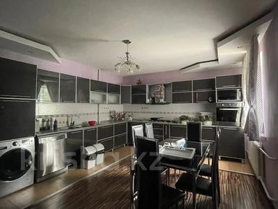 Отдельный дом · 4 комнаты · 180 м², мкр Коктобе за 900 000 〒 в Алматы, Медеуский р-н