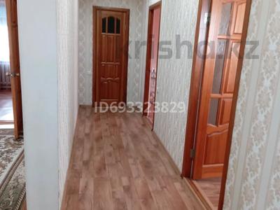 Отдельный дом · 4 комнаты · 180 м² · 10 сот., мкр Жилгородок 33А за 30 млн 〒 в Актобе