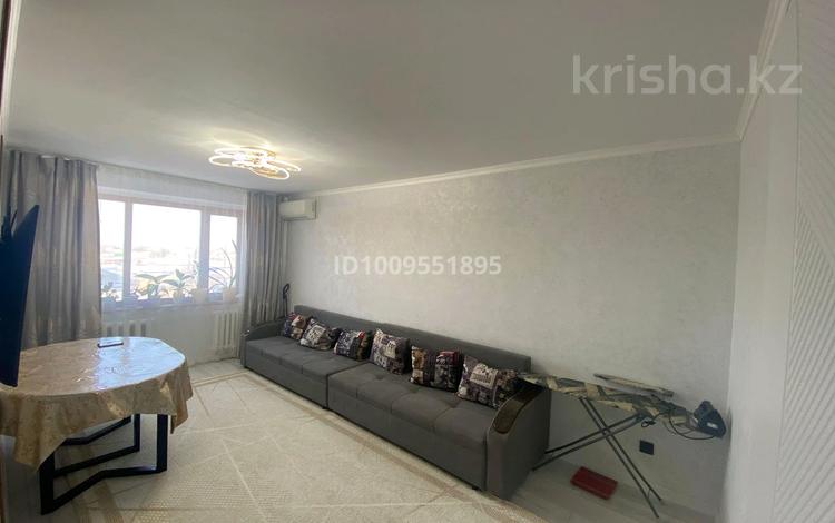 3-комнатная квартира · 67 м² · 4/9 этаж, мкр Строитель 19/1 — По улице Шолохова за 25 млн ₸ в Уральске — фото 2