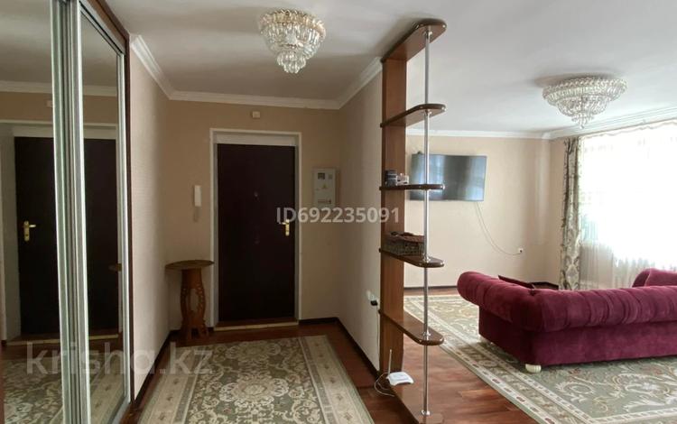 3-комнатная квартира, 83 м², 1/10 этаж, Бекхожина 11 за 31 млн 〒 в Павлодаре — фото 8