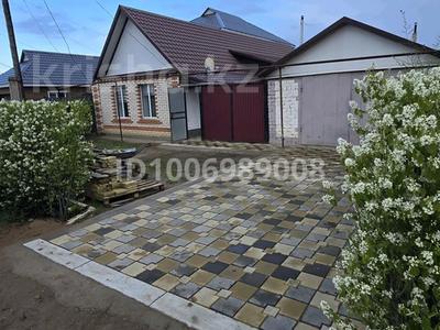 Жеке үй · 3 бөлме · 80 м² · 5.5 жүзд., Охранная 20 — 2 рабочий, улица охранная ,пересечение партизанская -Мусина, бағасы: 22.9 млн ₸ в Уральске