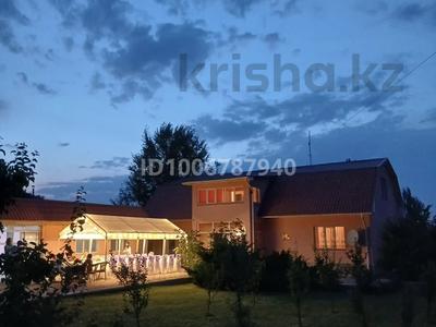 Отдельный дом · 5 комнат · 500 м², Ардагерлер 7 за 500 000 〒 в Каскелене