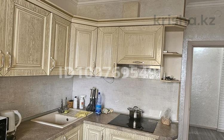 1-комнатная квартира · 40 м² · 9/12 этаж, Жумалиева 153 за 300 000 ₸ в Алматы, Алмалинский р-н — фото 16
