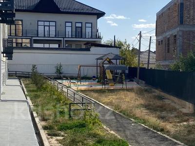 3-комнатная квартира · 126.7 м² · 3/3 этаж, Шаяхметова за 66 млн 〒 в Шымкенте, Каратауский р-н