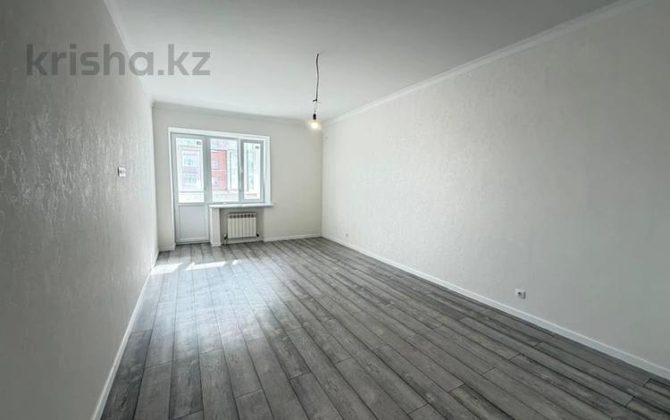2-комнатная квартира · 69.1 м² · 5/9 этаж, мкр. Алтын орда, Алии Молдагуловой за 35 млн ₸ в Актобе — фото 2