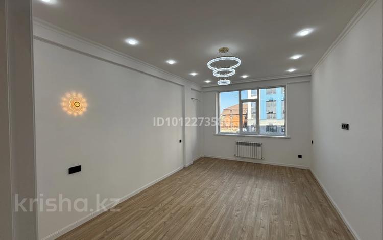 2-комнатная квартира · 67 м² · 2/9 этаж, мкр Нурсая, Султан Бейбарыс 437 за 33 млн ₸ в Атырау — фото 9