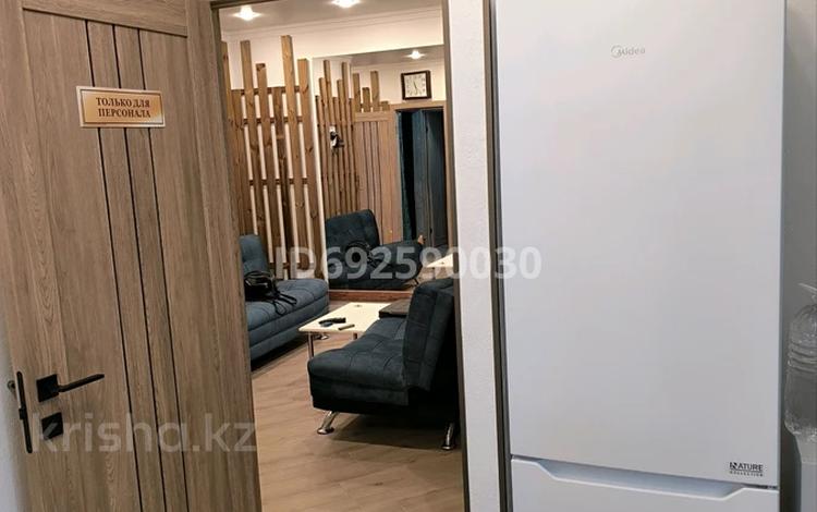 2-бөлмелі пәтер, 50 м², 1/10 қабат тәулігіне, мкр Шугыла, Мкр. Шугыла 340/3 — Алатау, бағасы: 20 000 〒 в Алматы, Наурызбайский р-н — фото 2